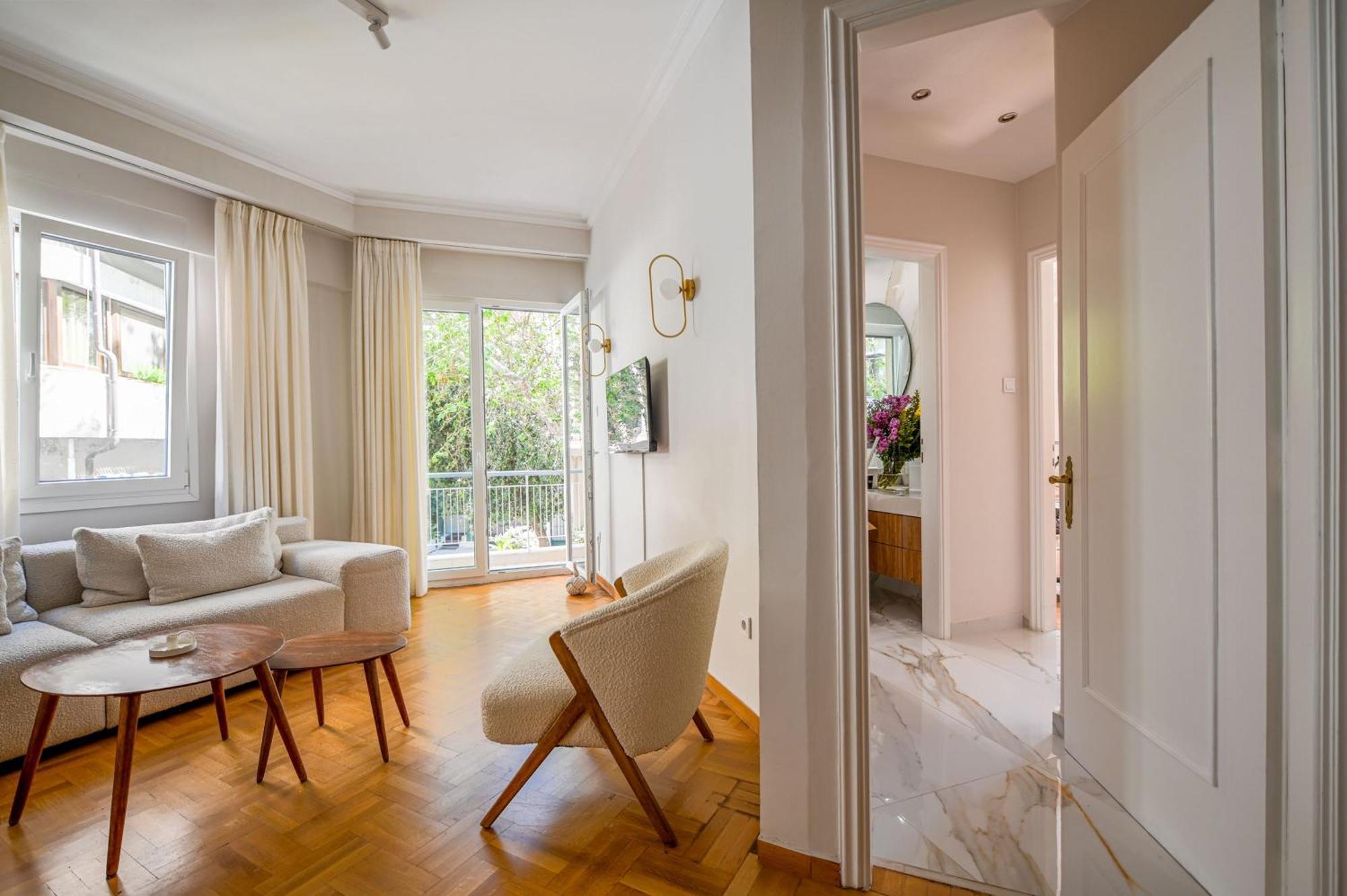 Apartment Acropolis Hideaway - Tranquil Retreat In Plaka *