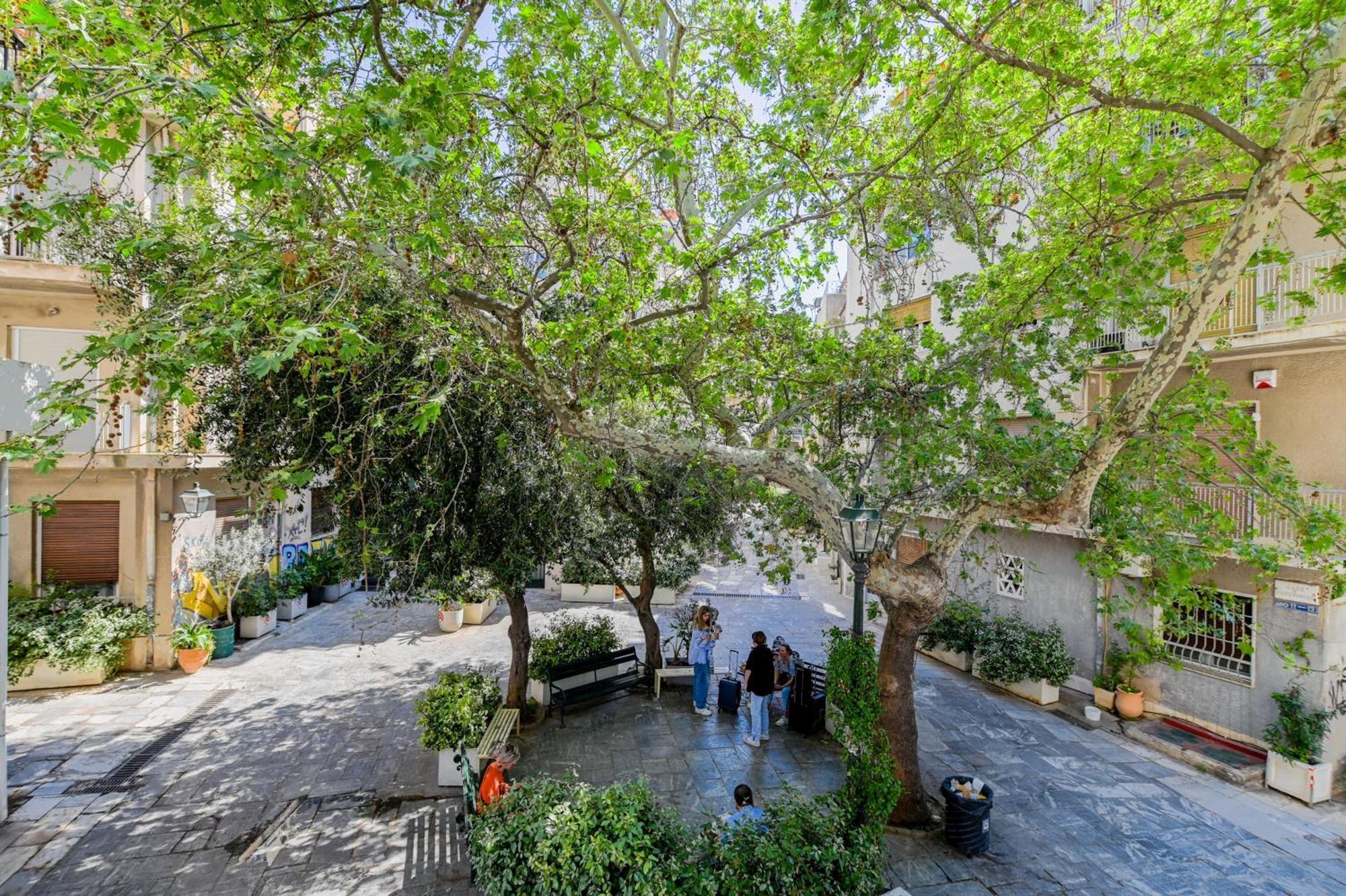 Acropolis Hideaway - Tranquil Retreat In Plaka Apartment Athens